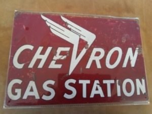 Chevron Peltikyltti