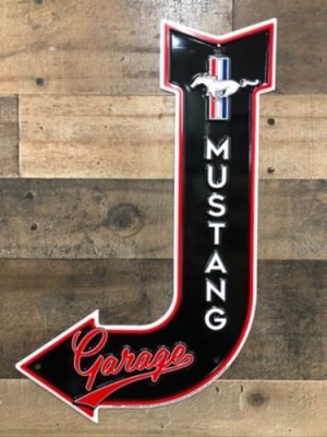 Mustang Garage nuolikyltti